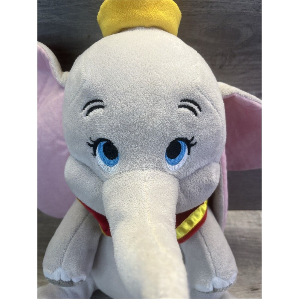 Disney Store Dumbo Exclusive Stuffed Plush  Animal Toy Elephant Authentic - Picture 2 of 12